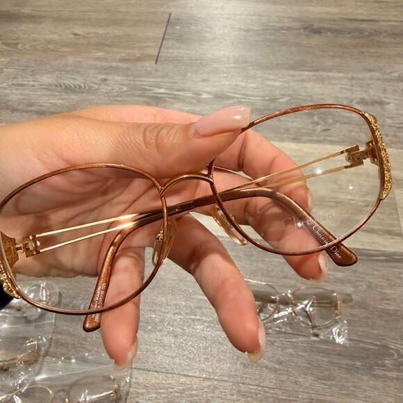 Christian Dior Vintage Gold Frame Reading Glasses - Picture 4 of 9